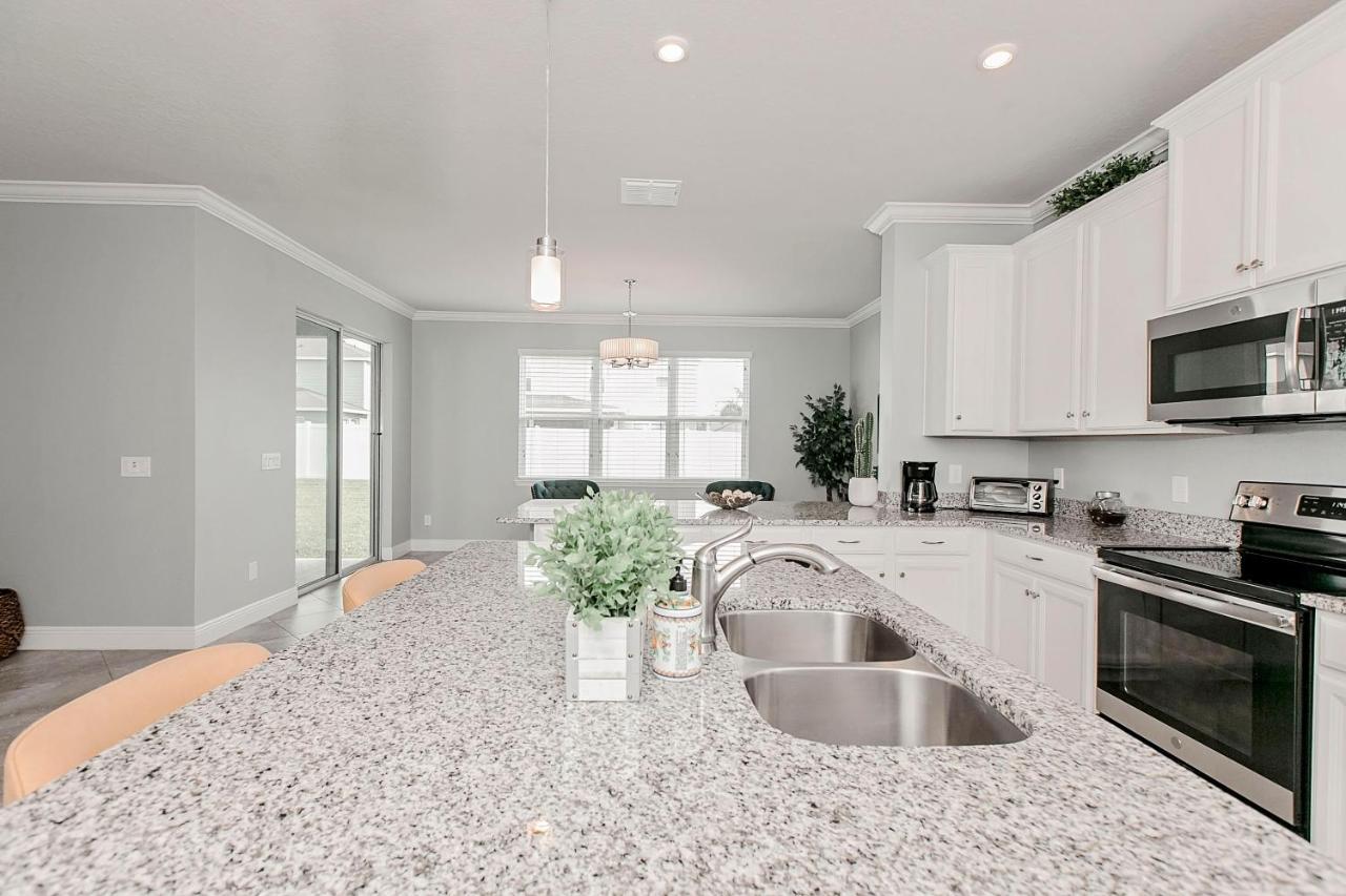 Spacious 4 Bed Home Near Orlando Gated Pool Access 桑福德 外观 照片