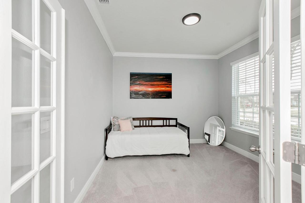 Spacious 4 Bed Home Near Orlando Gated Pool Access 桑福德 外观 照片